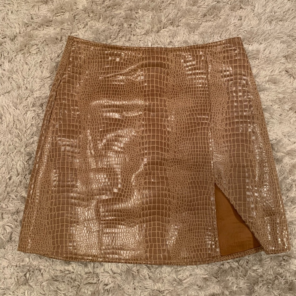 MOTEL high waist faux leather snakeskin skirt